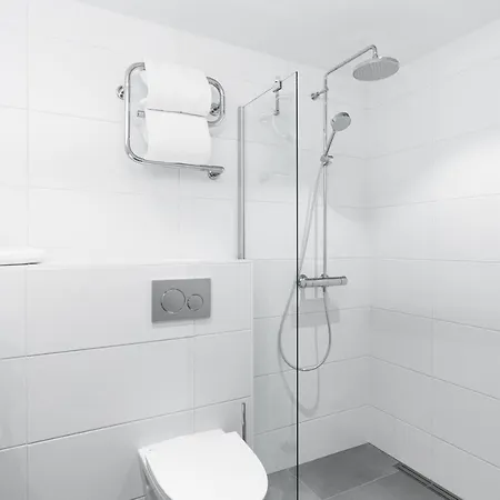 Hotel Omena Kauppiaskatu 2*