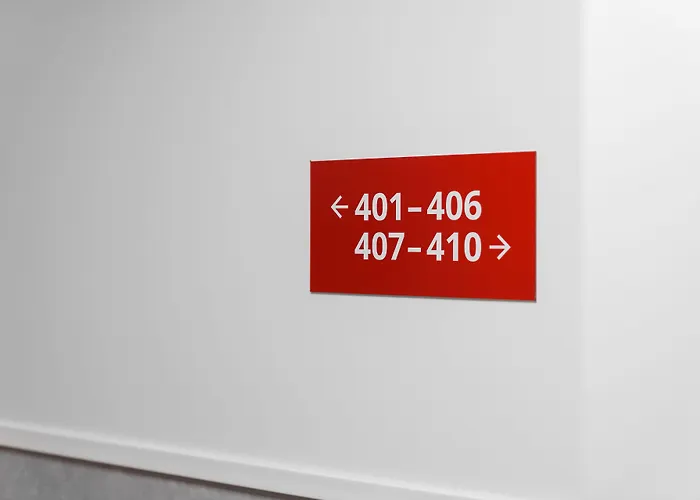 Hotel Omena Kauppiaskatu 2*